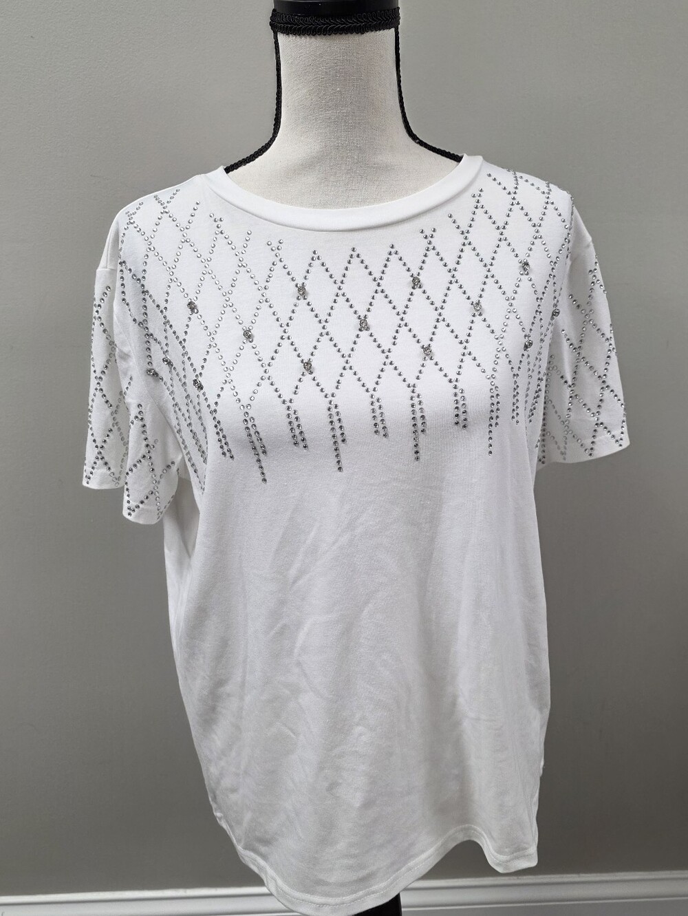 On Twelfth Women's White Embellished Short Sleeve Top Size XL